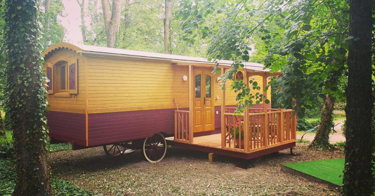 D'hotes Et Roulotte Au Bonheur Du Parc *