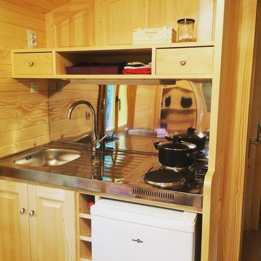Bed & Breakfast D'hotes Et Roulotte Au Bonheur Du Parc